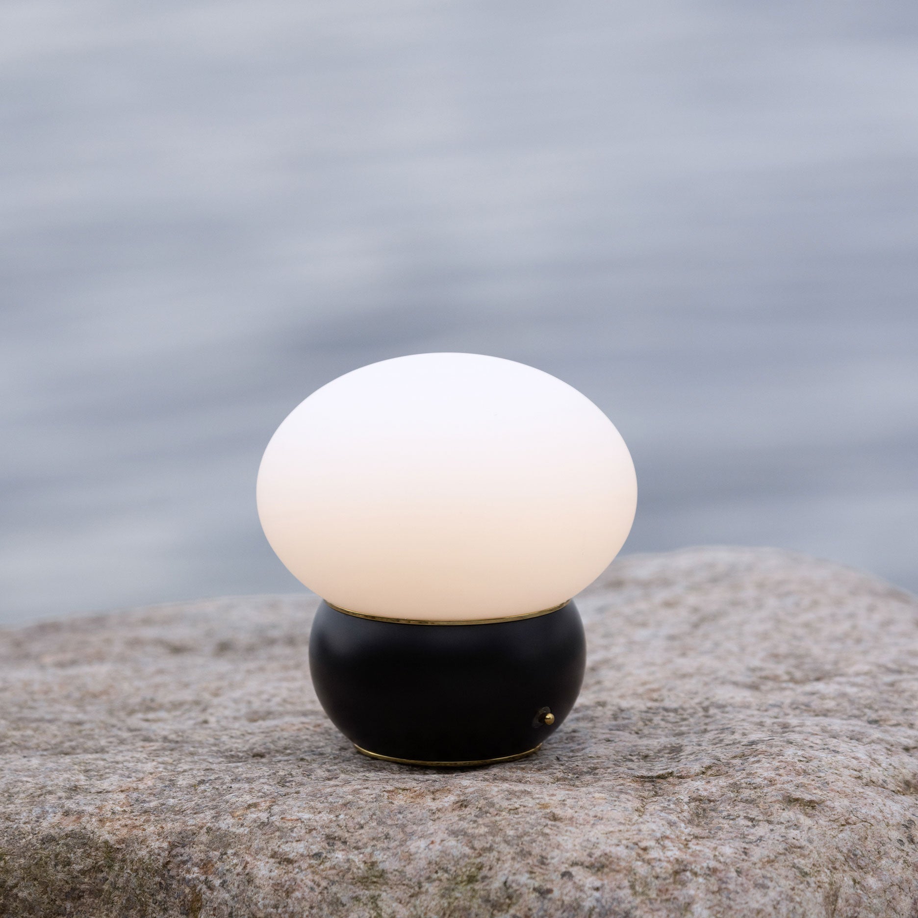 Cocoon LED bordlampe